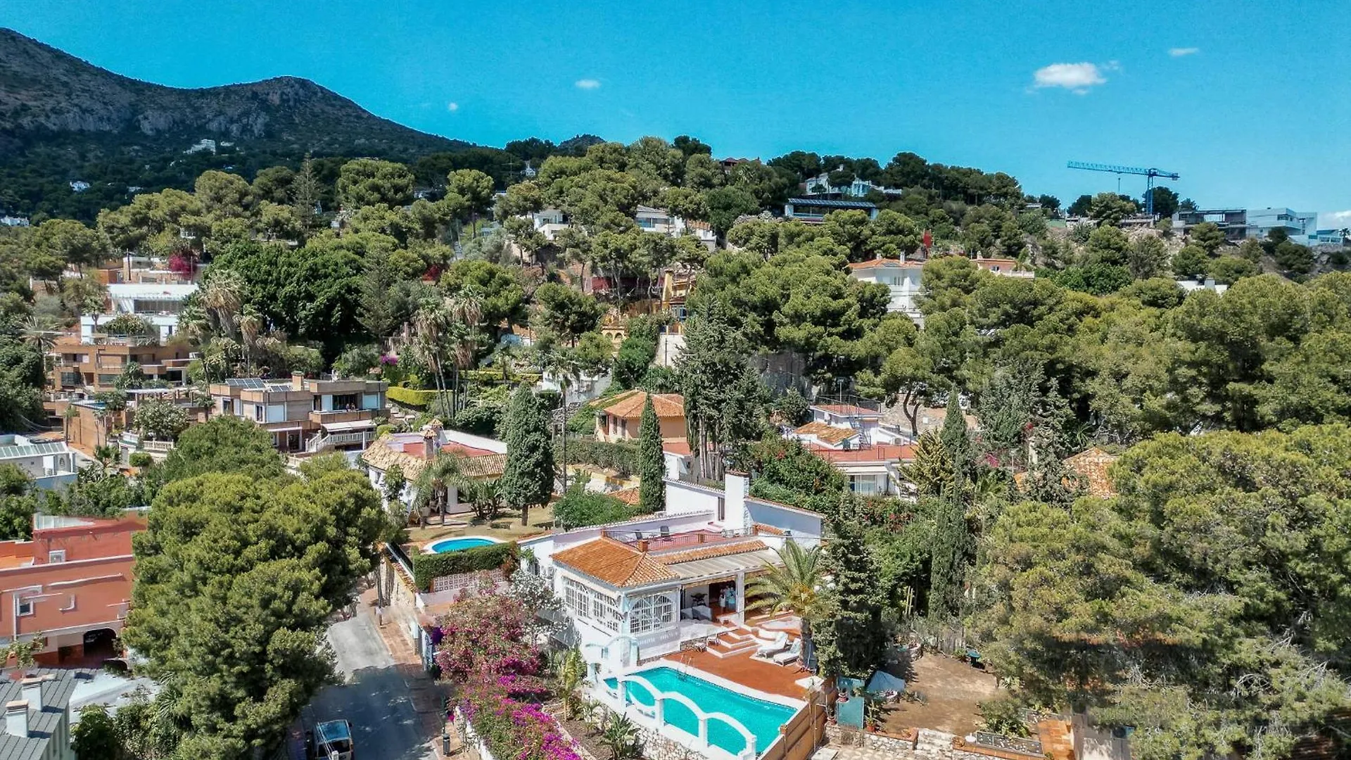 Villa Lina - Andalusian 3-Bedroom Villa With Pool & Ocean View Málaga