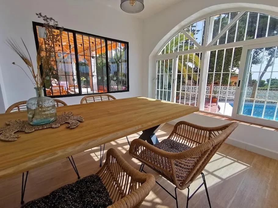 Villa Lina - Andalusian 3-Bedroom Villa With Pool & Ocean View Malaga